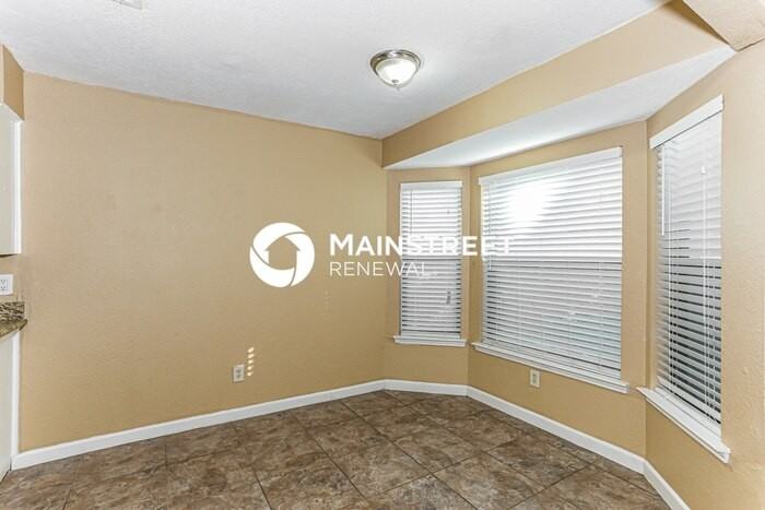 7609 Cedarhill Rd - Photo 6 of 17