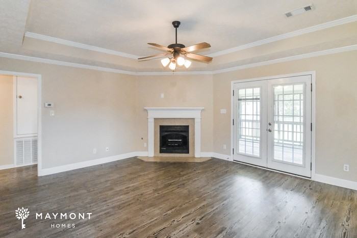 518 Breckinridge Ln - Photo 4 of 12