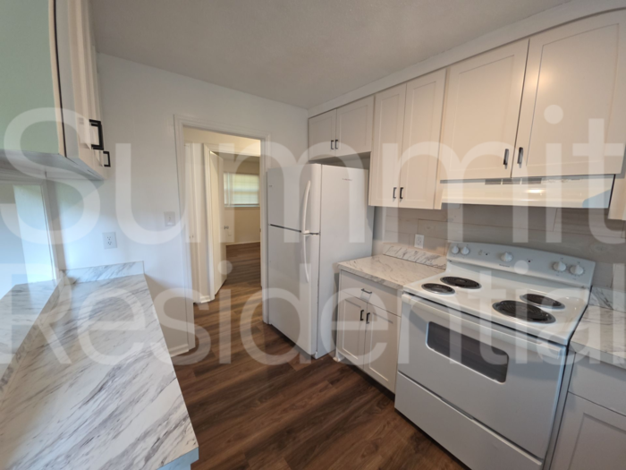 1215 Wade Stephenson Rd - Photo 7 of 20
