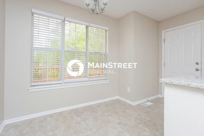 6411 Hillview Ln - Photo 4 of 18