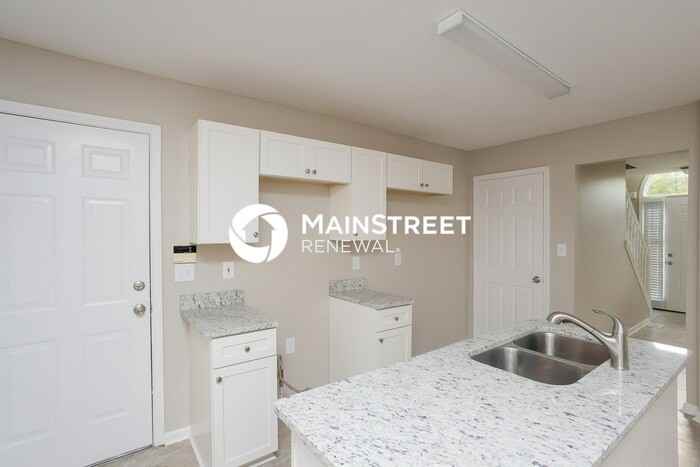 6411 Hillview Ln - Photo 5 of 18