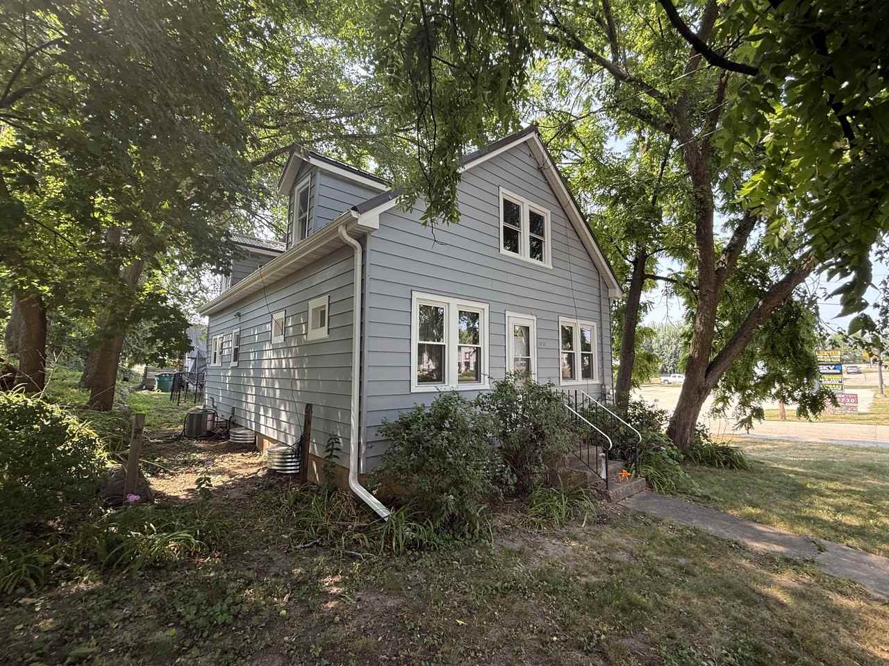 10707 N Main St #NA - Photo 2 of 5