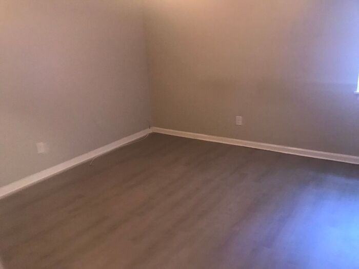 105 Chalet North Ct - Photo 5 of 7