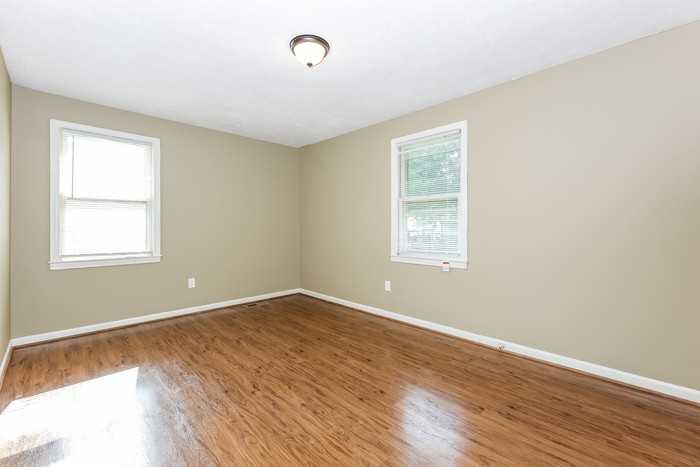 24 Prestbury Dr - Photo 5 of 10