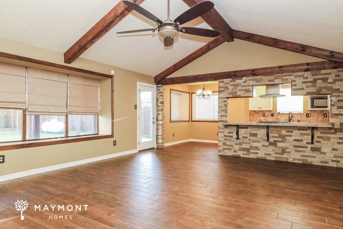 17435 Jolly Boat Dr - Photo 4 of 12