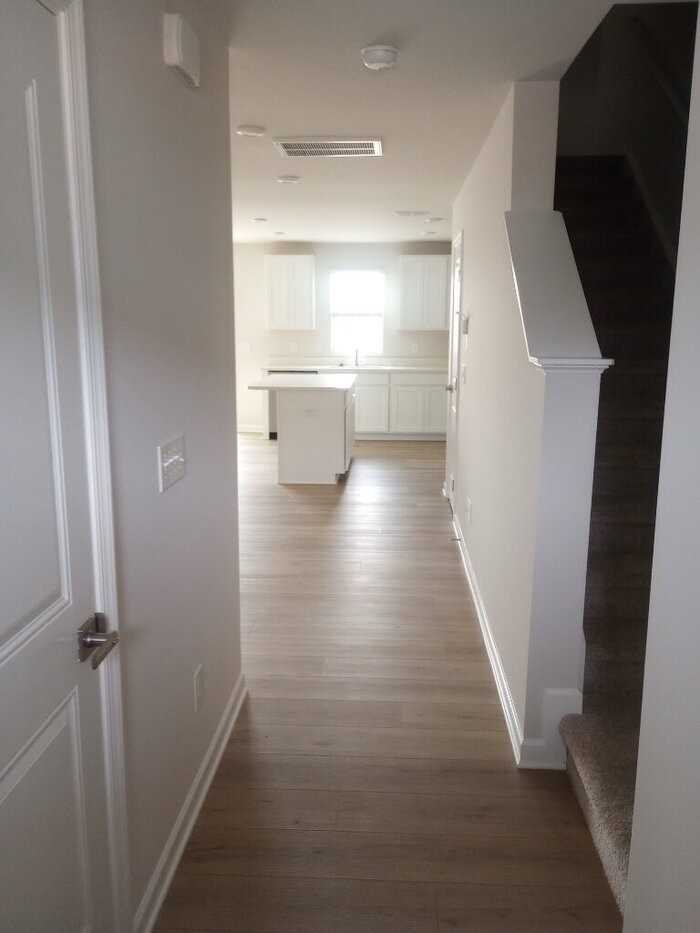 104 Filly Ln - Photo 3 of 20