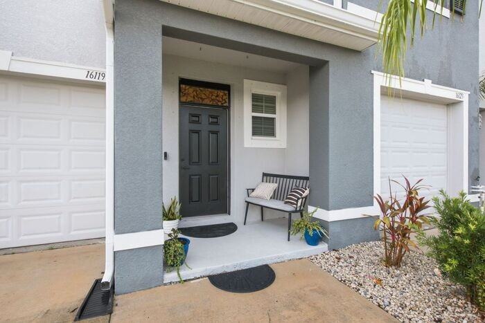 16119 Glowing Grove Ave - Photo 3 of 43