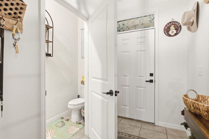 16119 Glowing Grove Ave - Photo 5 of 43
