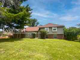 featured image of 6100 E 109th St