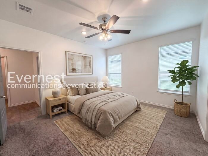 845 Freedom Cir - Photo 4 of 19