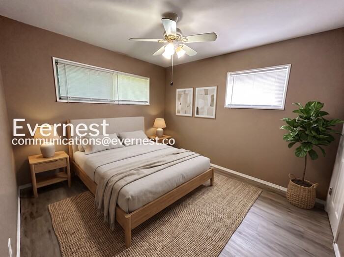 4001 Cranberry Ln - Photo 3 of 21
