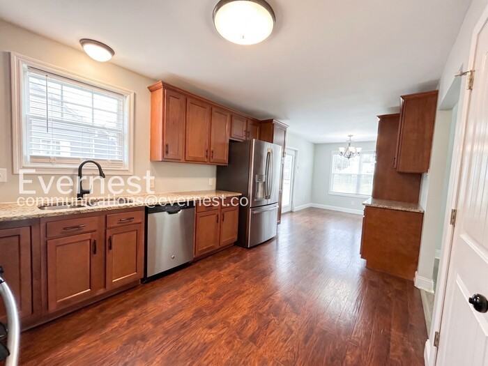 1667 Melody Ln - Photo 5 of 27