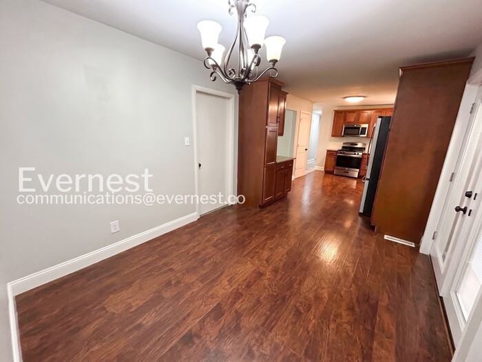 1667 Melody Ln - Photo 6 of 27