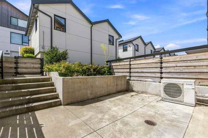 3819 S Cloverdale St - Photo 2 of 50
