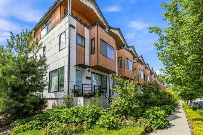 3819 S Cloverdale St - Photo 5 of 50