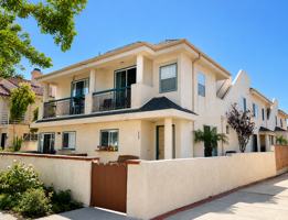 featured image of 1045 Beryl St