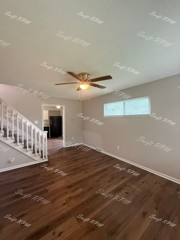 817 E Sheridan St #1 - Photo 3 of 17