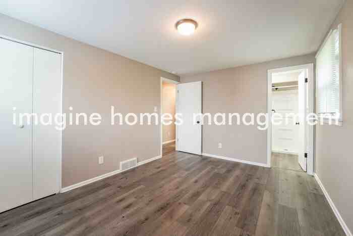 1184 Bucknell Dr - Photo 7 of 16