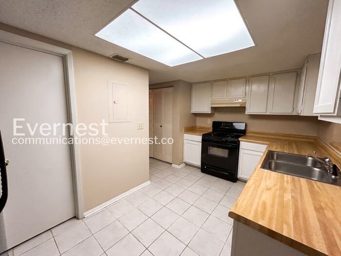 47 Little Silver Ct Se - Photo 4 of 26