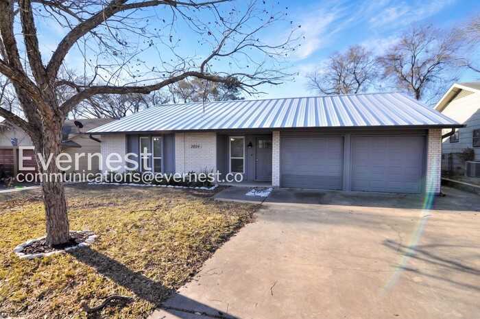 9864 Childress Dr - Photo 2 of 20