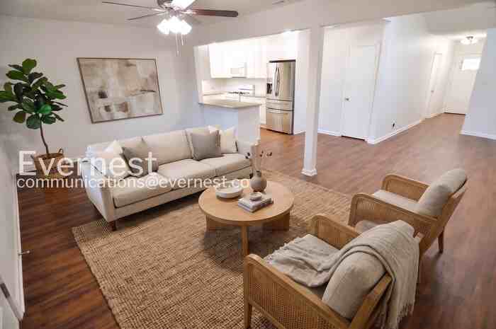 9864 Childress Dr - Photo 3 of 20
