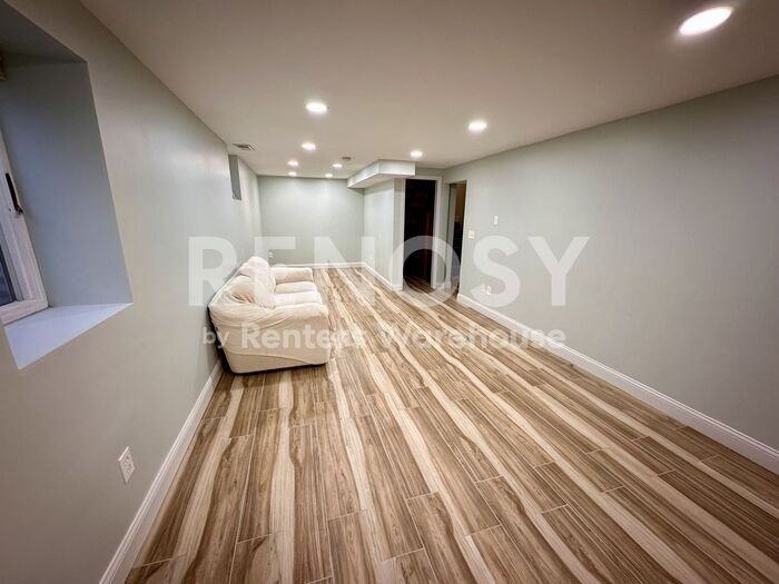 13808 Frontier Ln - Photo 5 of 50
