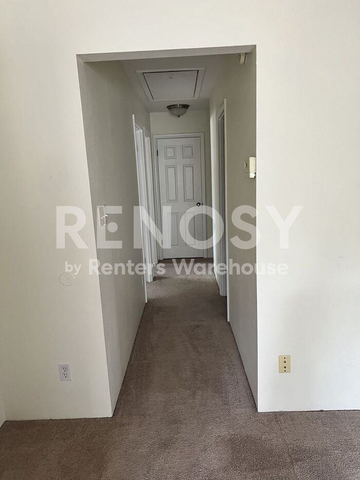 1470 Pine Row Ct - Photo 4 of 15