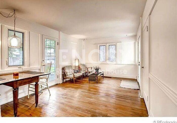 3030 S Bellaire St - Photo 3 of 19