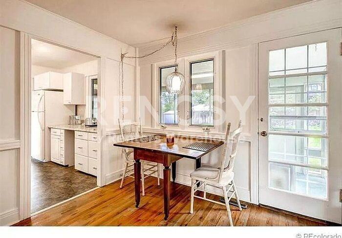 3030 S Bellaire St - Photo 4 of 19