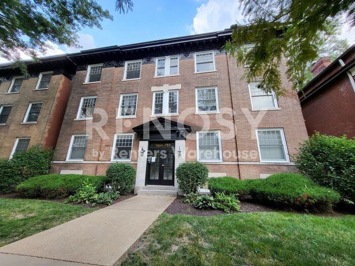 6126 Washington Blvd #102