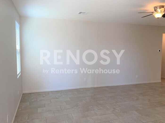 734 W Nova Pl - Photo 5 of 31