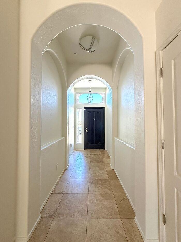 8757 E Avalon Dr - Photo 4 of 25
