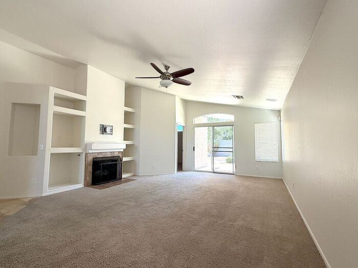 8757 E Avalon Dr - Photo 5 of 25