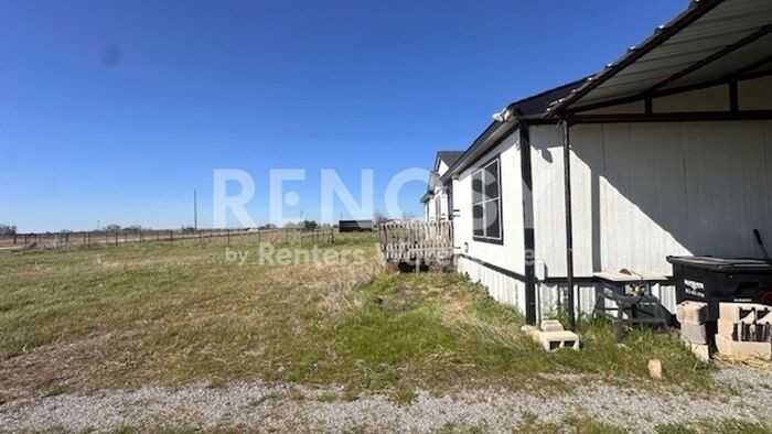 6425 Mirage St - Photo 2 of 18