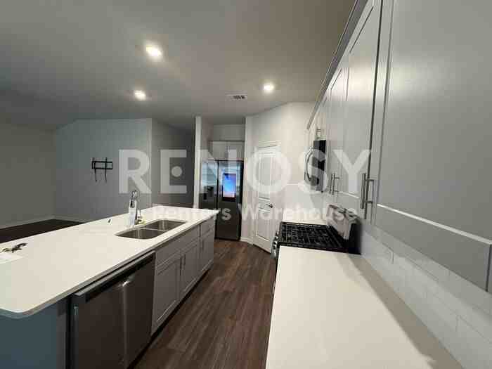11028 Elata Dr - Photo 5 of 21