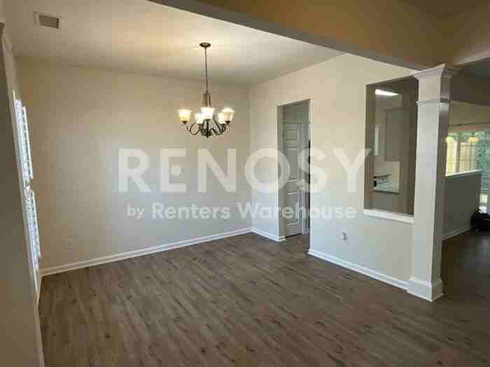 11715 Harsworth Ln - Photo 4 of 17