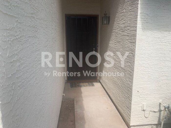 9064 N 68th Ln - Photo 3 of 27