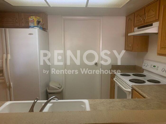 9064 N 68th Ln - Photo 7 of 27