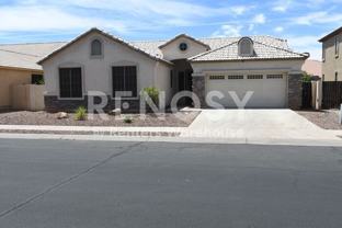 10413 W Roanoke Ave - Photo 1 of 1