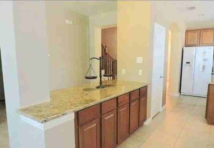 2902 Cedar Wood Dr - Photo 5 of 14