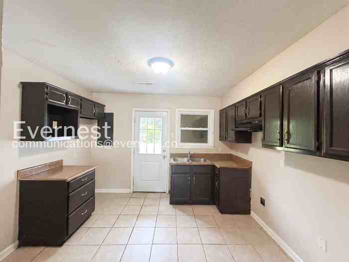 4909 Buford Ave - Photo 4 of 19