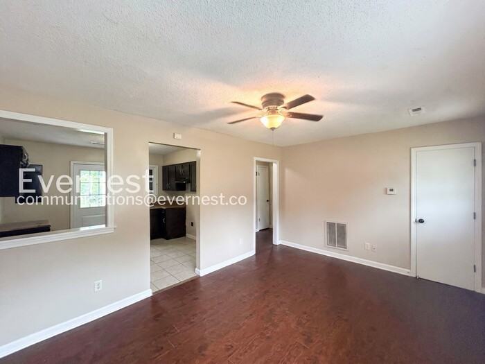 4909 Buford Ave - Photo 7 of 19