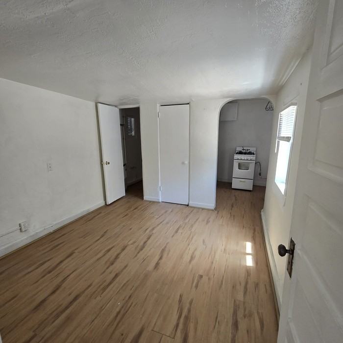 106 Mesa St Se #106 - Photo 4 of 8