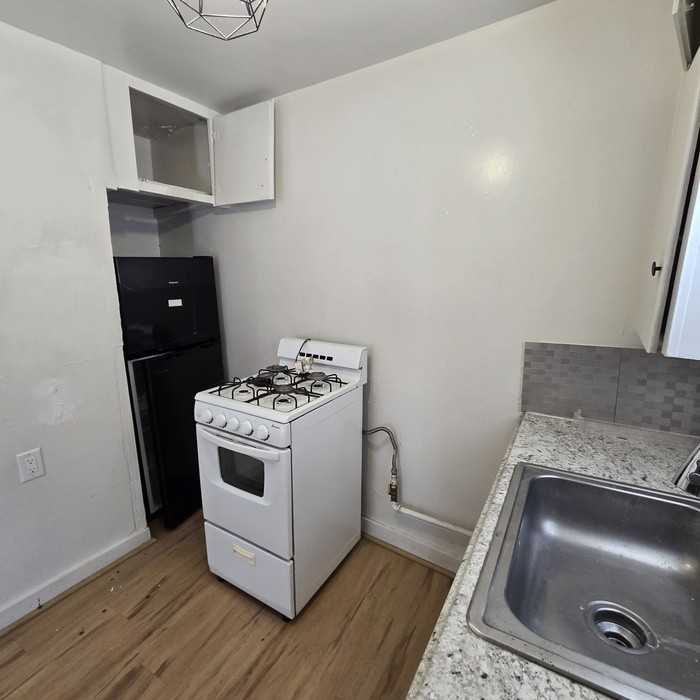 106 Mesa St Se #106 - Photo 6 of 8