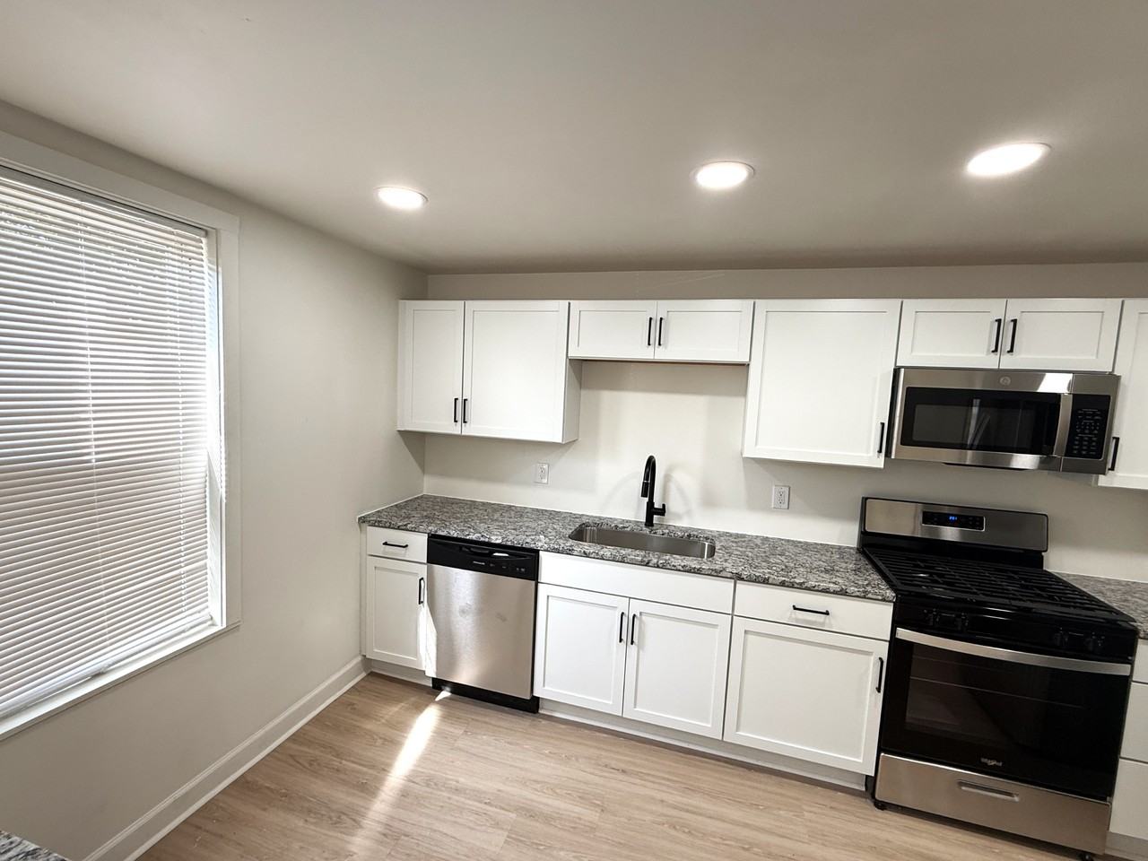1615 Manhattan St #NA - Photo 4 of 13