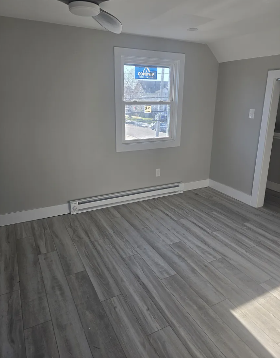 601 N Surrey Ave - Photo 4 of 9