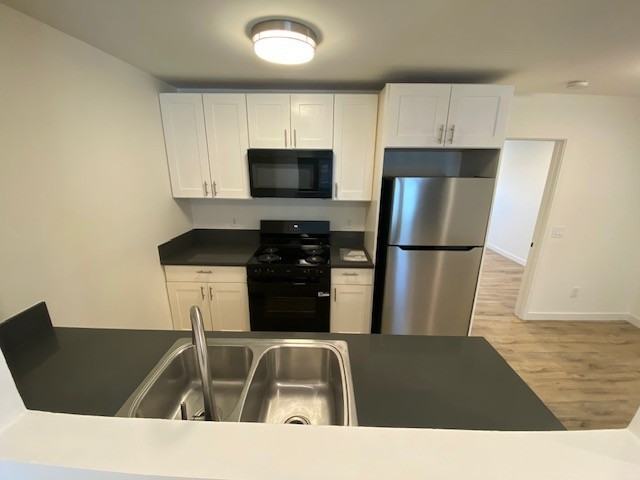 14153 Victory Blvd #214AND216 - Photo 3 of 22