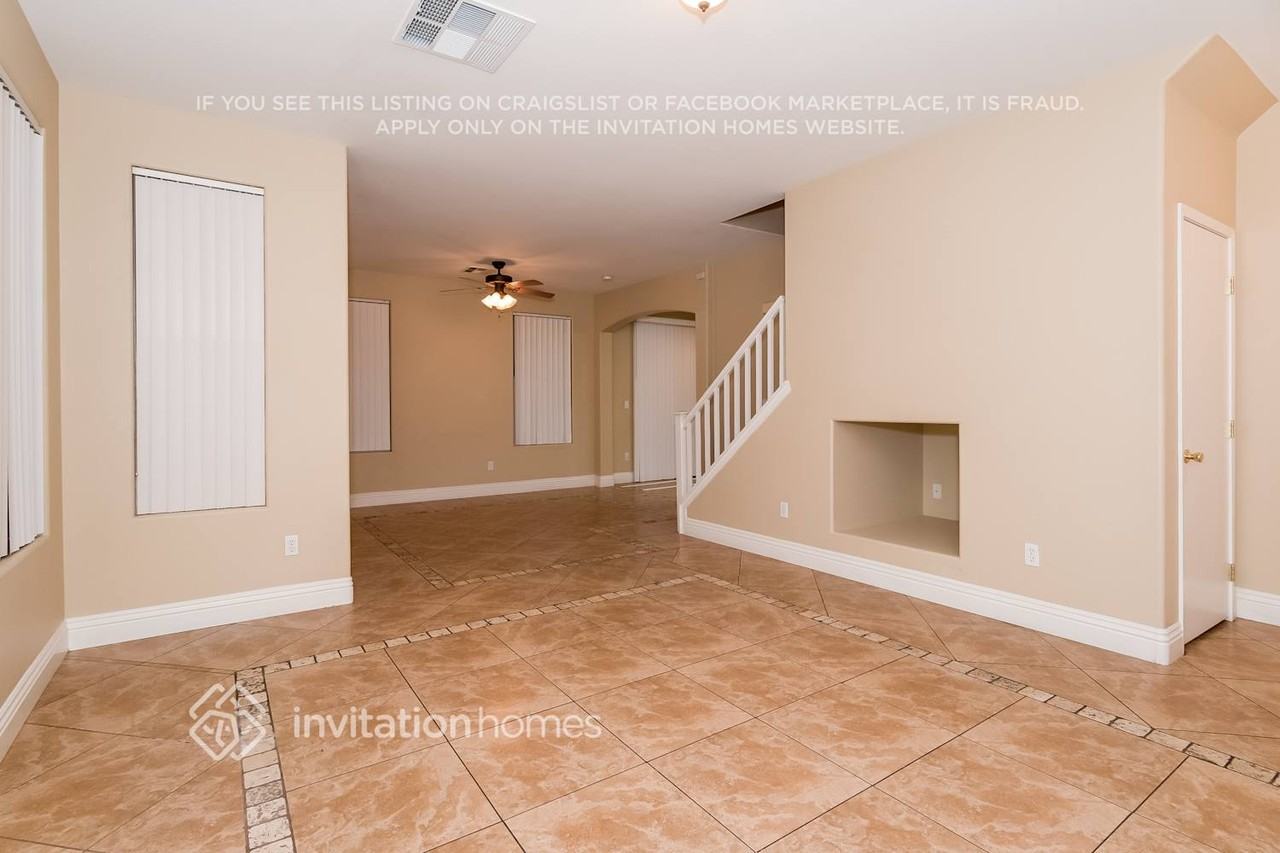 2400 Boca River Dr - Photo 3 of 15