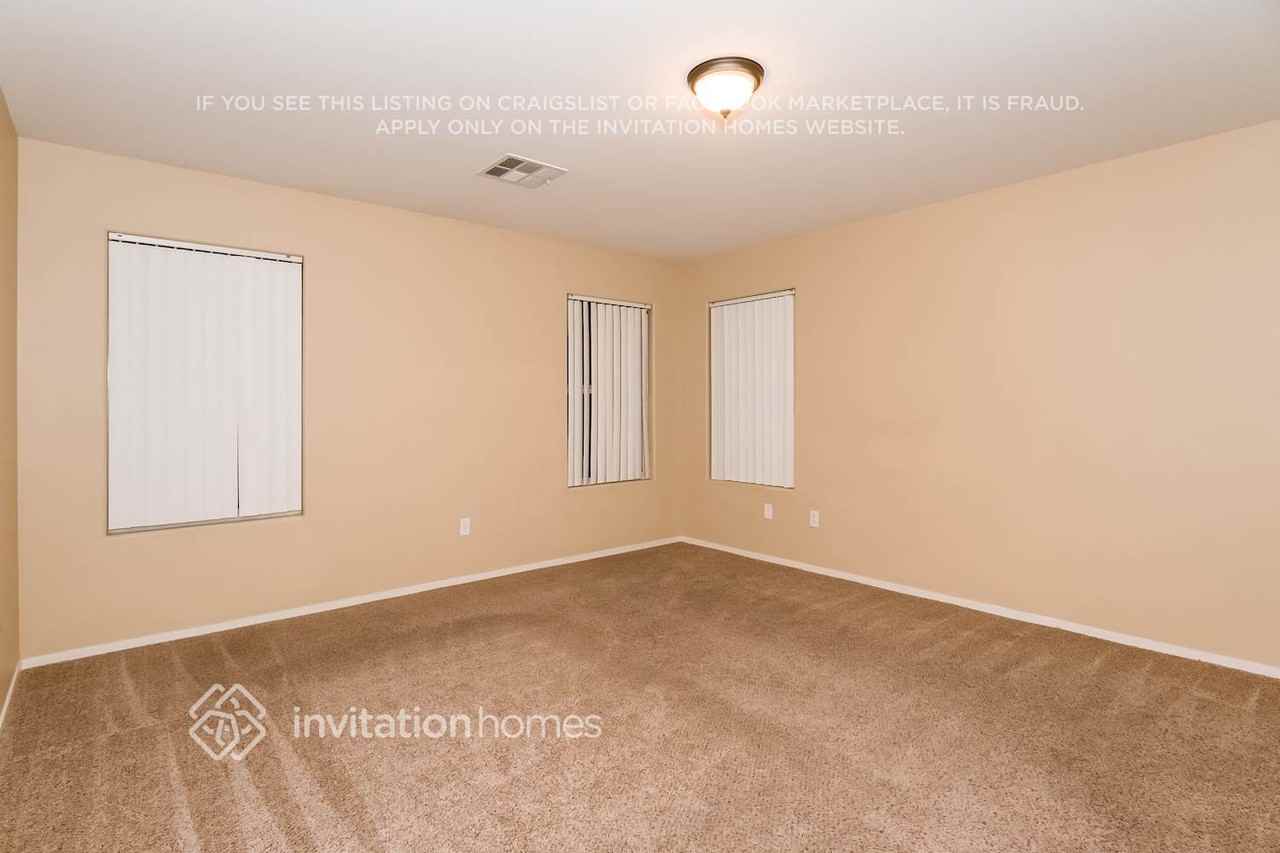 2400 Boca River Dr - Photo 7 of 15