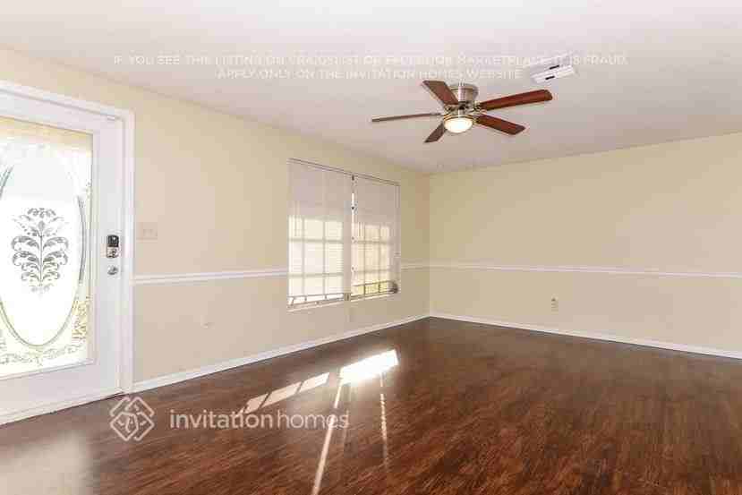 20302 Lorenzo Ave - Photo 3 of 17
